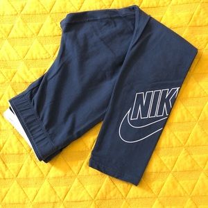 BLUE NIKE LEGGING CROPS SIZE SMALL